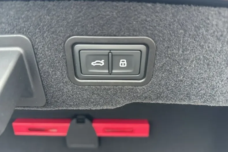 Audi S8 din 2022 cu 41.810 km - oferta AUD159710 - foto 16