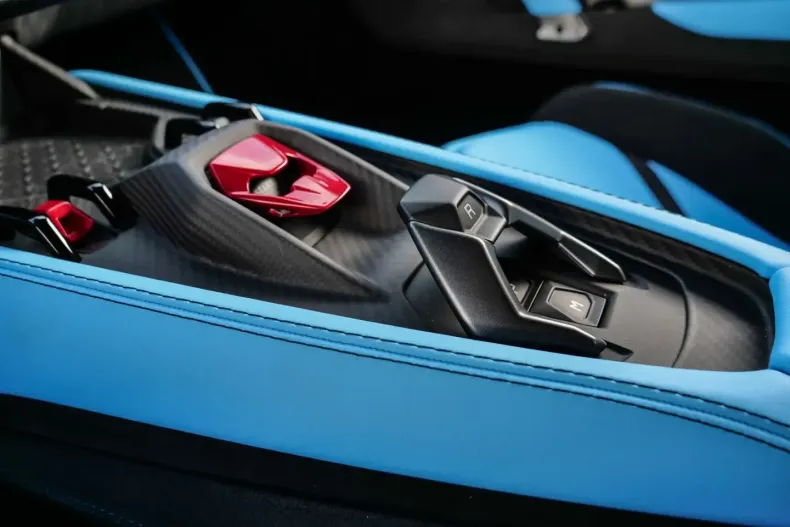 Lamborghini Revuelto din 2024 cu 5.780 km - oferta LAM159713 - foto 22