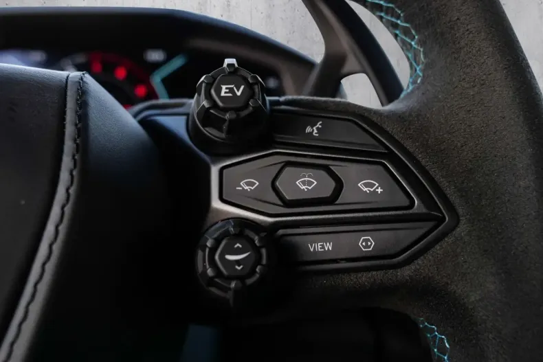 Lamborghini Revuelto din 2024 cu 5.780 km - oferta LAM159713 - foto 25