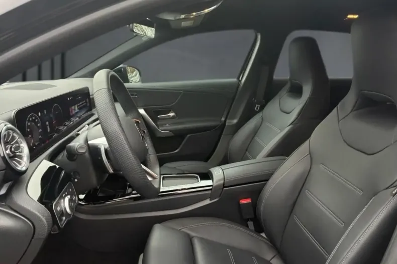 Mercedes-Benz A 220 din 2024 cu 16.107 km - oferta MER159724 - foto 6