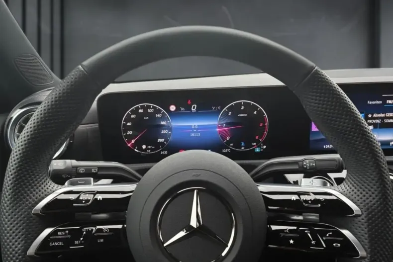 Mercedes-Benz A 220 din 2024 cu 16.107 km - oferta MER159724 - foto 7