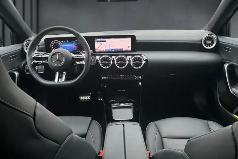 Mercedes-Benz A 220 din 2024 cu 16.107 km - oferta MER159724 - foto 14