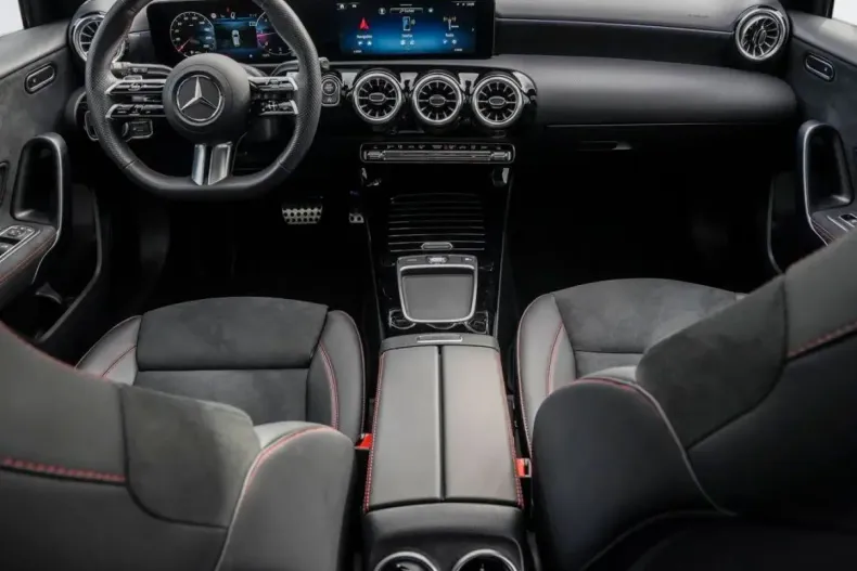 Mercedes-Benz A 220 din 2023 cu 33.200 km - oferta MER159726 - foto 10