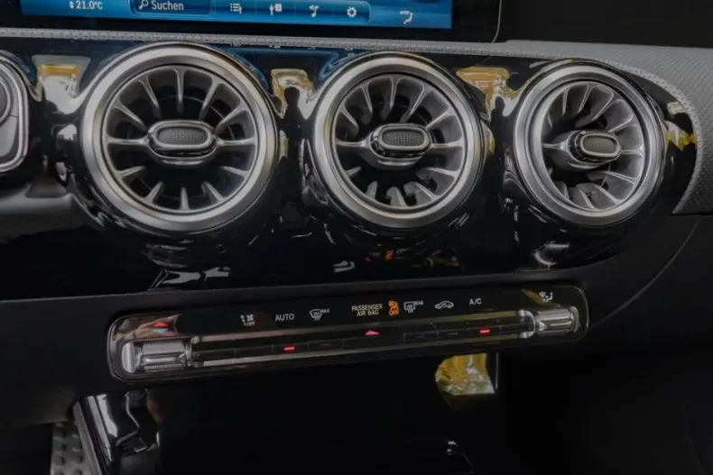 Mercedes-Benz A 220 din 2024 cu 14.023 km - oferta MER159730 - foto 17