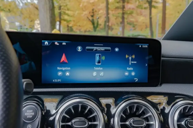 Mercedes-Benz A 220 din 2024 cu 14.023 km - oferta MER159730 - foto 18