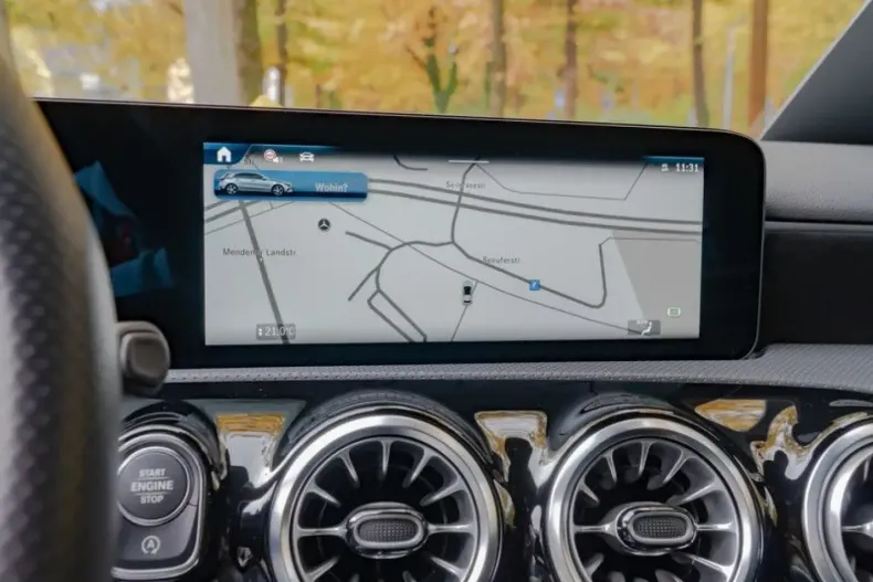 Mercedes-Benz A 220 din 2024 cu 14.023 km - oferta MER159730 - foto 19