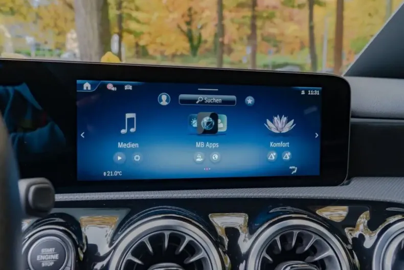 Mercedes-Benz A 220 din 2024 cu 14.023 km - oferta MER159730 - foto 22