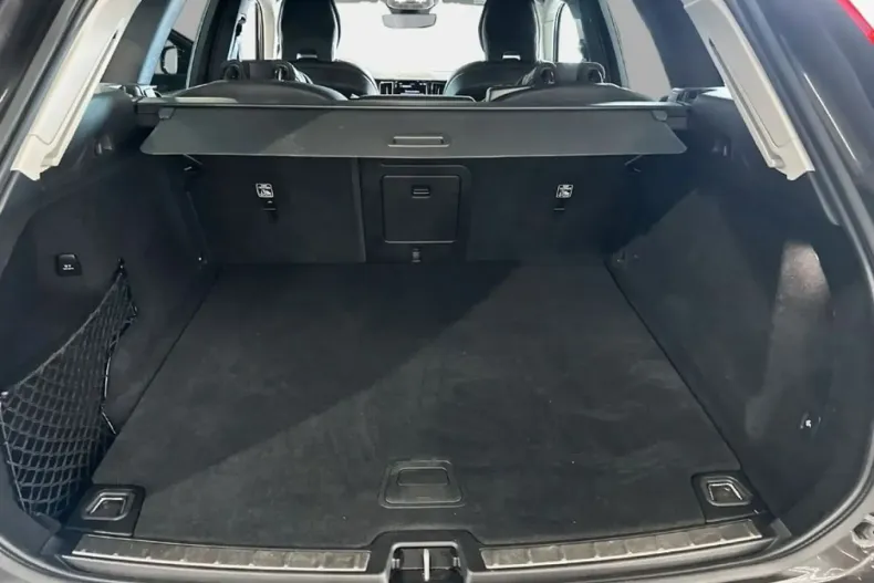 Volvo XC60 din 2023 cu 20.988 km - oferta VOL159731 - foto 6