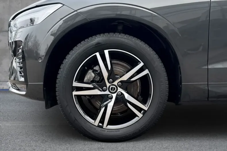 Volvo XC60 din 2022 cu 22.477 km - oferta VOL159732 - foto 6