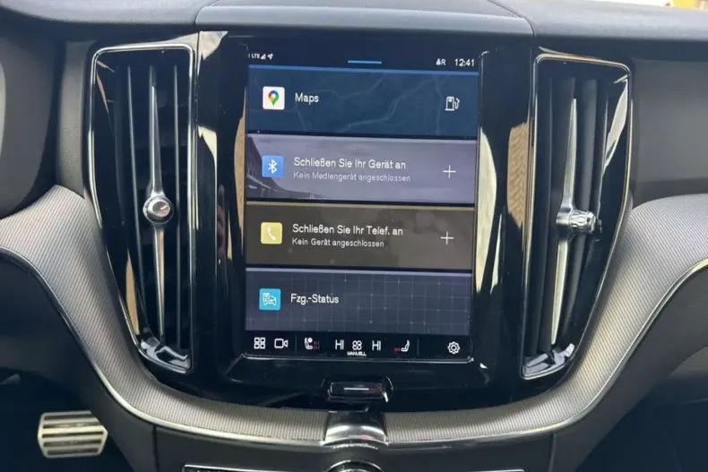 Volvo XC60 din 2022 cu 51.167 km - oferta VOL159733 - foto 12