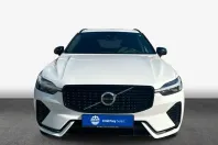 Volvo XC60 din 2022 cu 43.784 km - oferta VOL159735 - foto 3