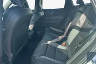 Volvo XC60 din 2022 cu 43.784 km - oferta VOL159735 - foto 8