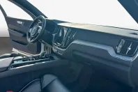 Volvo XC60 din 2022 cu 43.784 km - oferta VOL159735 - foto 10