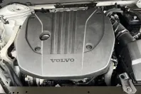 Volvo XC60 din 2022 cu 52.579 km - oferta VOL159736 - foto 16