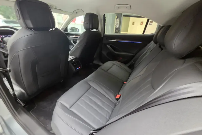 Skoda Superb din 2024 cu 34.000 km - oferta SKO159738 - foto 24