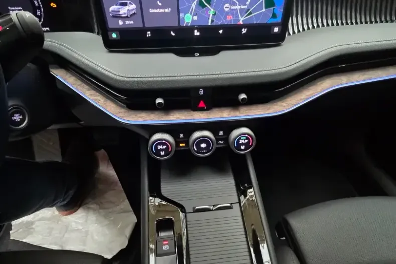 Skoda Superb din 2024 cu 34.000 km - oferta SKO159738 - foto 29