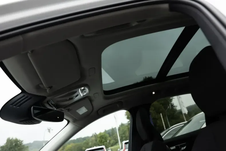 Volvo XC60 din 2021 cu 46.190 km - oferta VOL159739 - foto 27