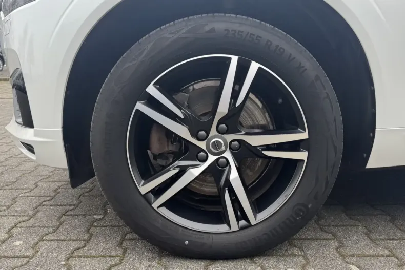 Volvo XC60 din 2021 cu 77.150 km - oferta VOL159740 - foto 9