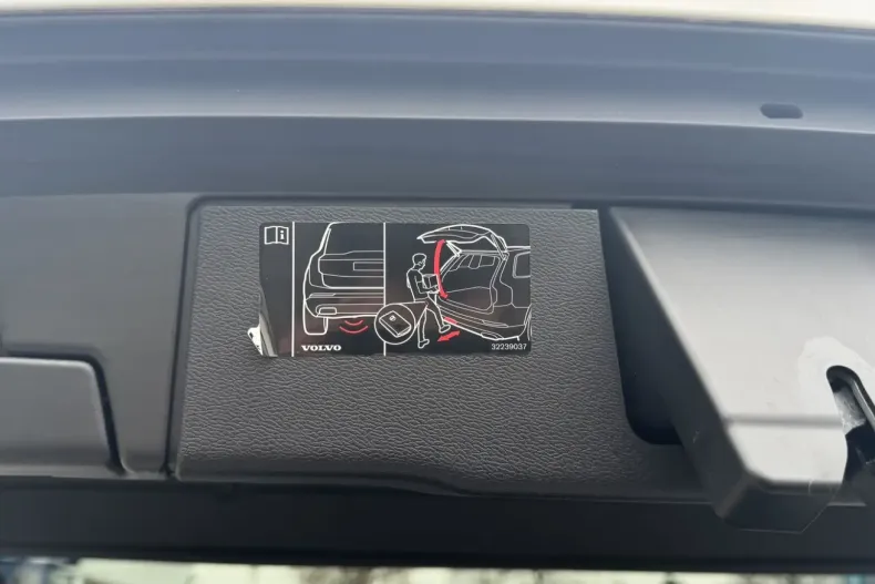 Volvo XC60 din 2021 cu 77.150 km - oferta VOL159740 - foto 14
