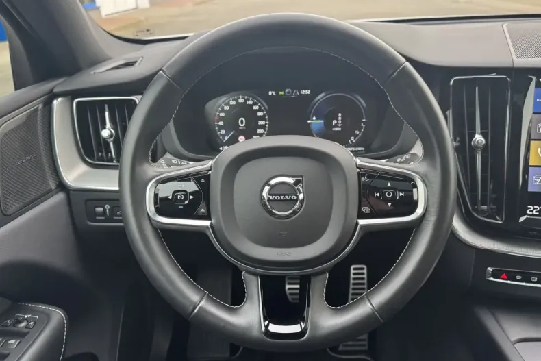 Volvo XC60 din 2021 cu 77.150 km - oferta VOL159740 - foto 17