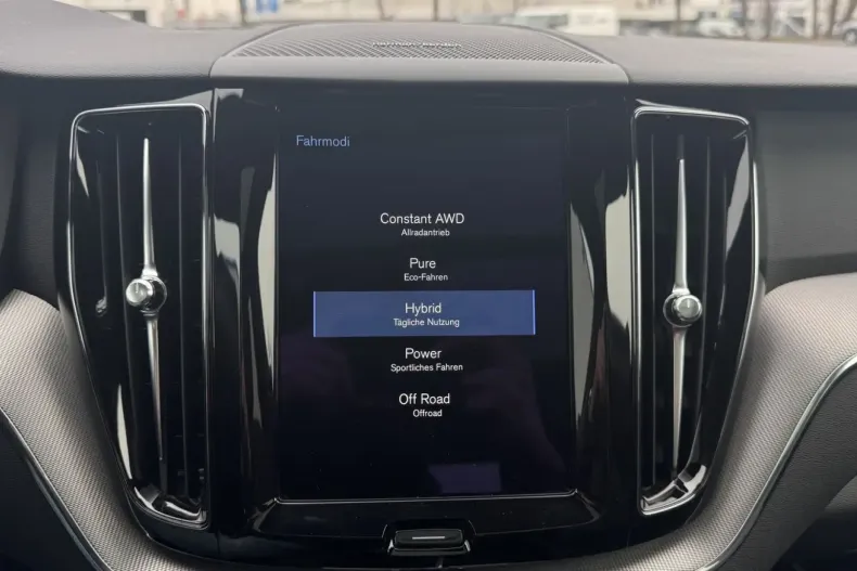 Volvo XC60 din 2021 cu 77.150 km - oferta VOL159740 - foto 22