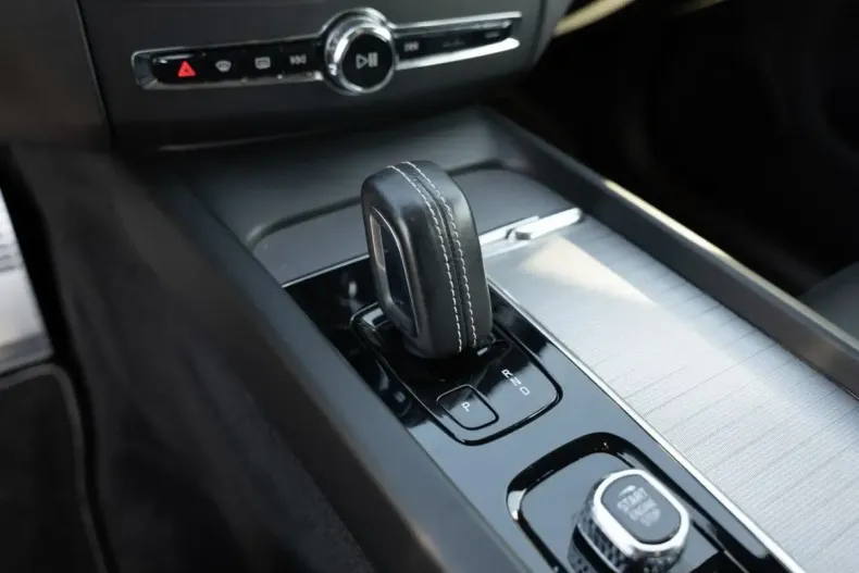 Volvo XC60 din 2021 cu 78.634 km - oferta VOL159741 - foto 19