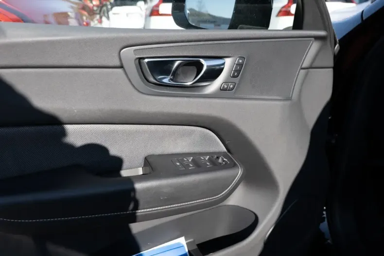 Volvo XC60 din 2021 cu 78.634 km - oferta VOL159741 - foto 27