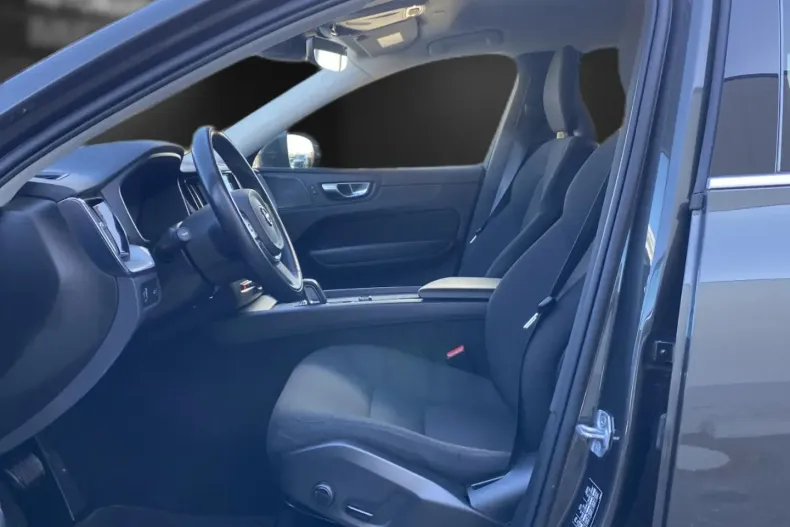 Volvo XC60 din 2021 cu 98.016 km - oferta VOL159742 - foto 14