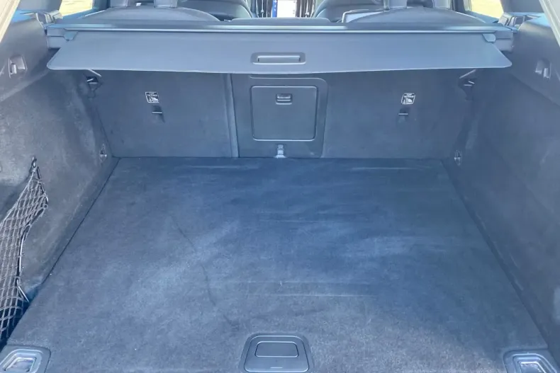 Volvo XC60 din 2021 cu 98.016 km - oferta VOL159742 - foto 22