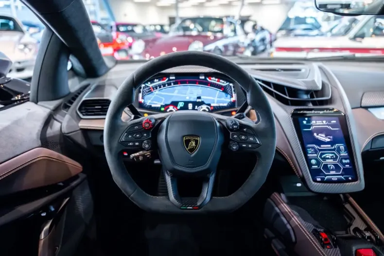 Lamborghini Revuelto din 2024 cu 5.326 km - oferta LAM159759 - foto 18