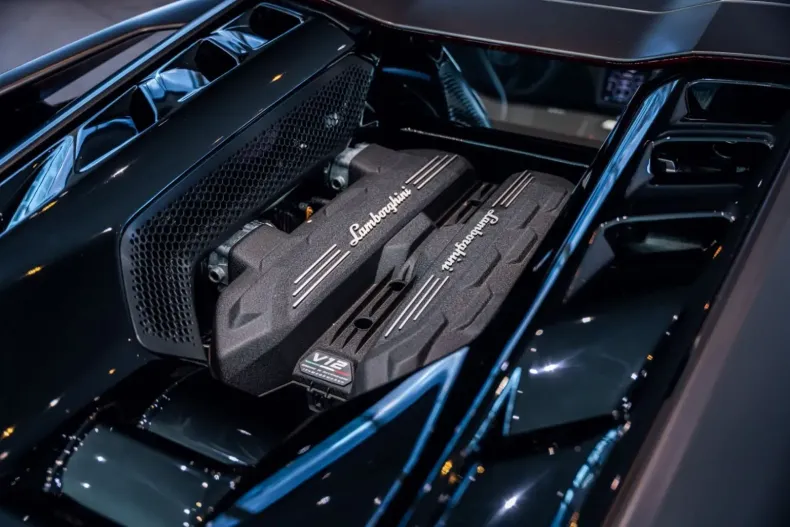 Lamborghini Revuelto din 2024 cu 5.326 km - oferta LAM159759 - foto 22