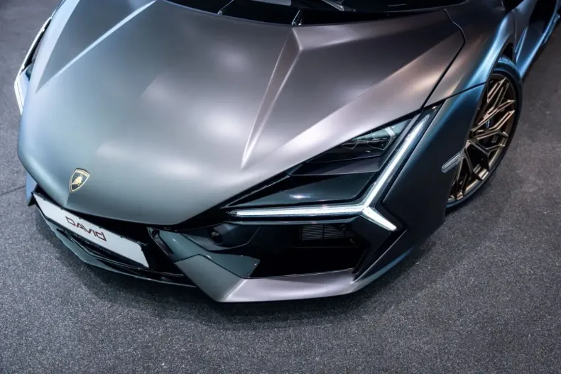 Lamborghini Revuelto din 2024 cu 5.326 km - oferta LAM159759 - foto 23