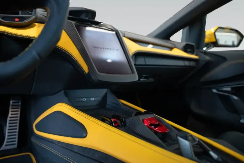 Lamborghini Revuelto din 2024 cu 3.050 km - oferta LAM159762 - foto 20