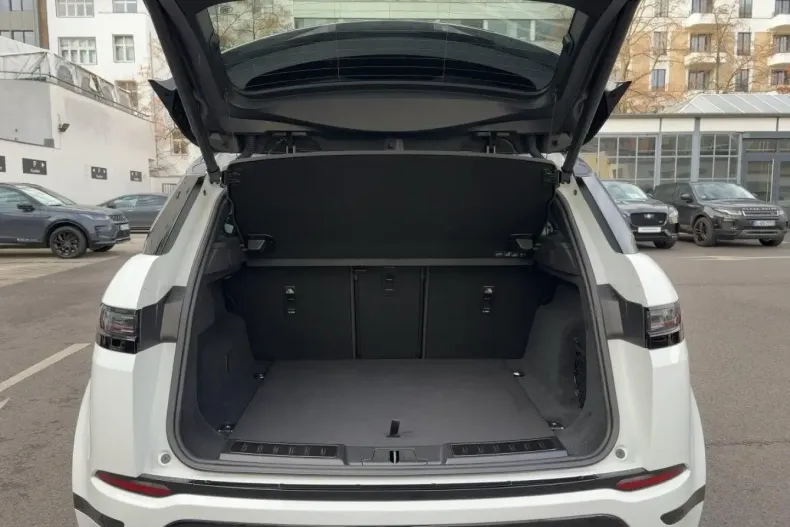 Land Rover Range Rover Evoque din 2025 cu 8.858 km - oferta LAN159768 - foto 7