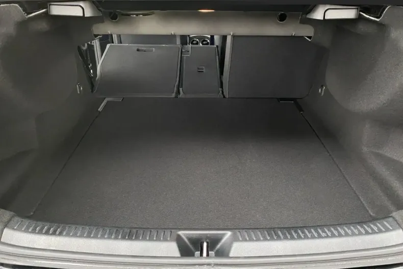 Mercedes-Benz A 220 din 2023 cu 4.890 km - oferta MER159775 - foto 10