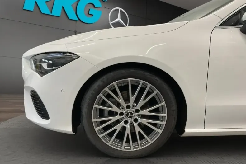 Mercedes-Benz CLA 180 din 2024 cu 13.489 km - oferta MER159781 - foto 1