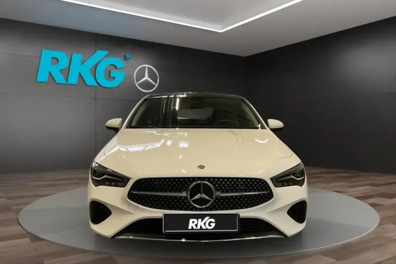 Mercedes-Benz CLA 180 din 2024 cu 13.489 km - oferta MER159781 - foto 4