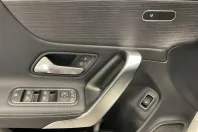 Mercedes-Benz CLA 180 din 2024 cu 13.489 km - oferta MER159781 - foto 15