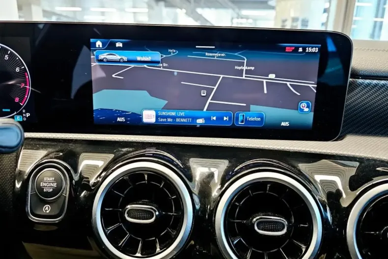 Mercedes-Benz CLA 180 din 2024 cu 29.875 km - oferta MER159793 - foto 7