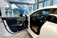 Mercedes-Benz CLA 180 din 2024 cu 29.875 km - oferta MER159793 - foto 15
