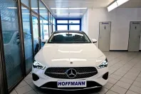 Mercedes-Benz CLA 180 din 2024 cu 29.875 km - oferta MER159793 - foto 20