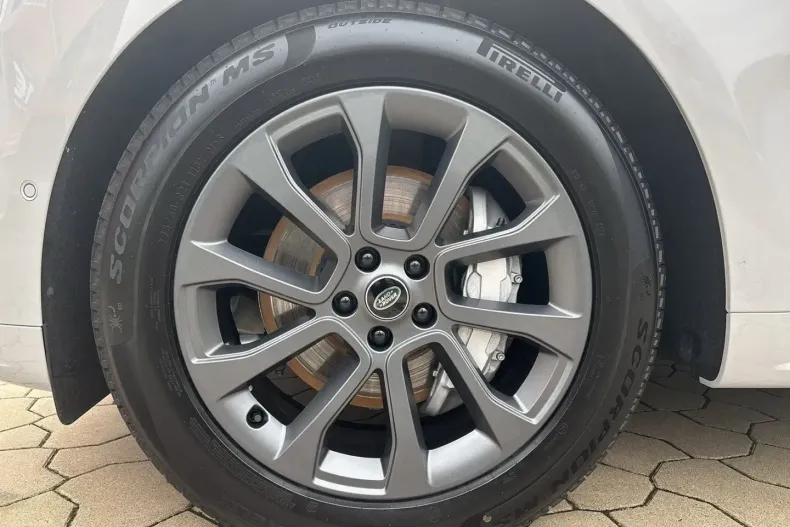 Land Rover Range Rover Sport din 2024 cu 25.433 km - oferta LAN159814 - foto 9