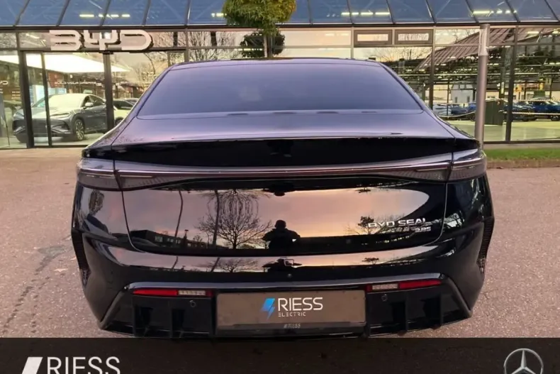 BYD SEAL din 2025 cu 25.814 km - oferta BYD159823 - foto 7