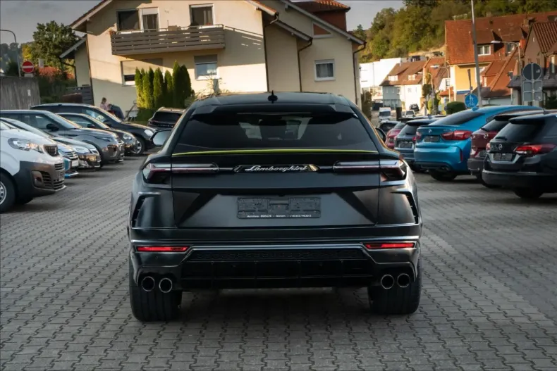 Lamborghini Urus din 2022 cu 45.900 km - oferta LAM159824 - foto 2