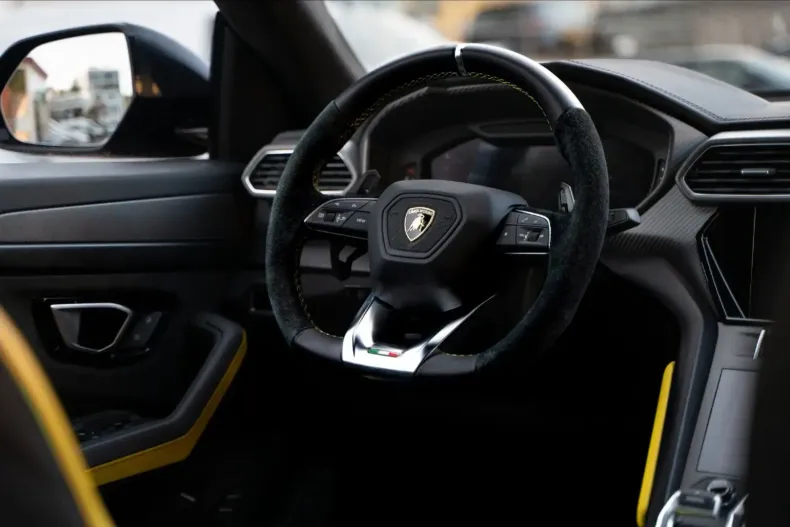 Lamborghini Urus din 2022 cu 45.900 km - oferta LAM159824 - foto 5