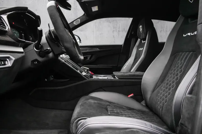 Lamborghini Urus din 2023 cu 17.580 km - oferta LAM159829 - foto 9