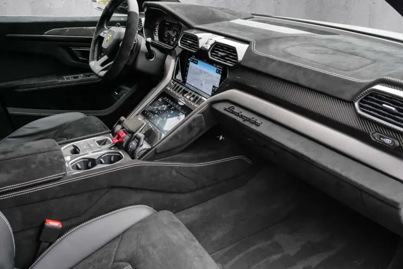 Lamborghini Urus din 2023 cu 17.580 km - oferta LAM159829 - foto 22