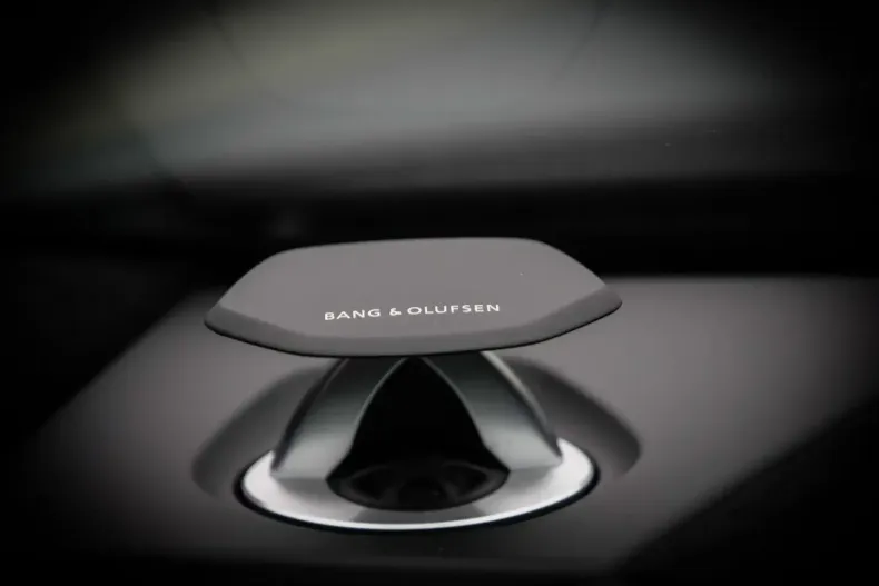 Lamborghini Urus din 2023 cu 17.580 km - oferta LAM159829 - foto 27