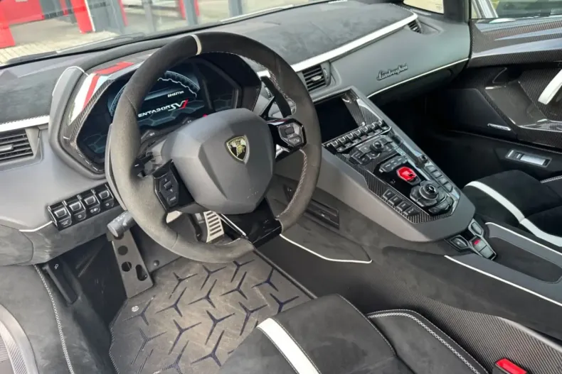 Lamborghini Aventador din 2021 cu 4.837 km - oferta LAM159830 - foto 17