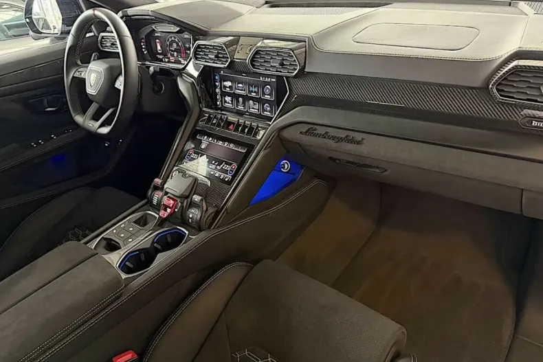 Lamborghini Urus din 2024 cu 13.740 km - oferta LAM159834 - foto 11